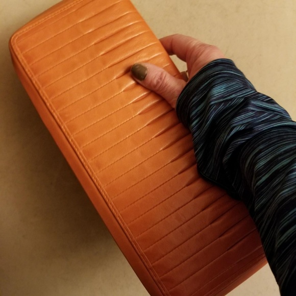 HOBO Handbags - NWT HOBO Leather Large Tangerine Clutch
